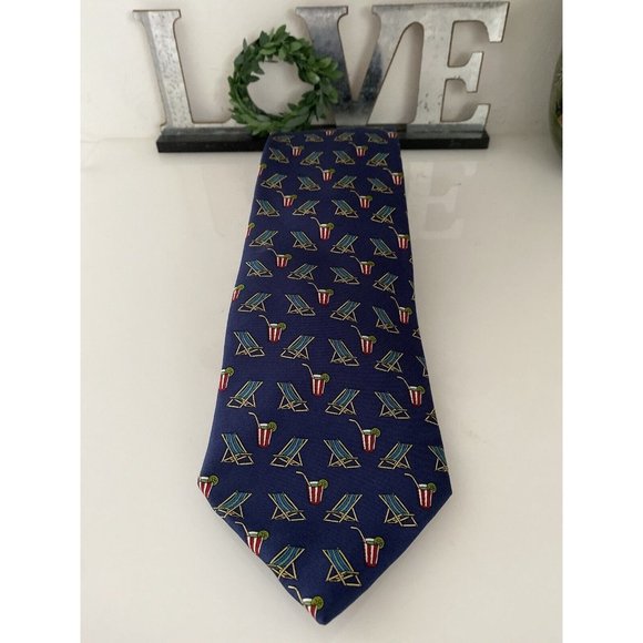 Aquascutum 100% Silk Tie Navy Blue Made in England Cool Beach Theme Vintage 3.75 - Picture 9 of 16